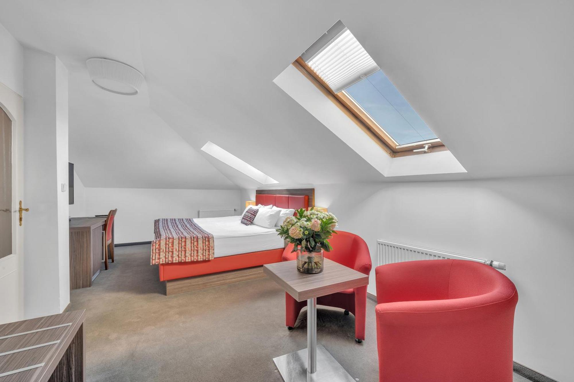 Hotel Nelly Kellys Trutnov Zewnętrze zdjęcie