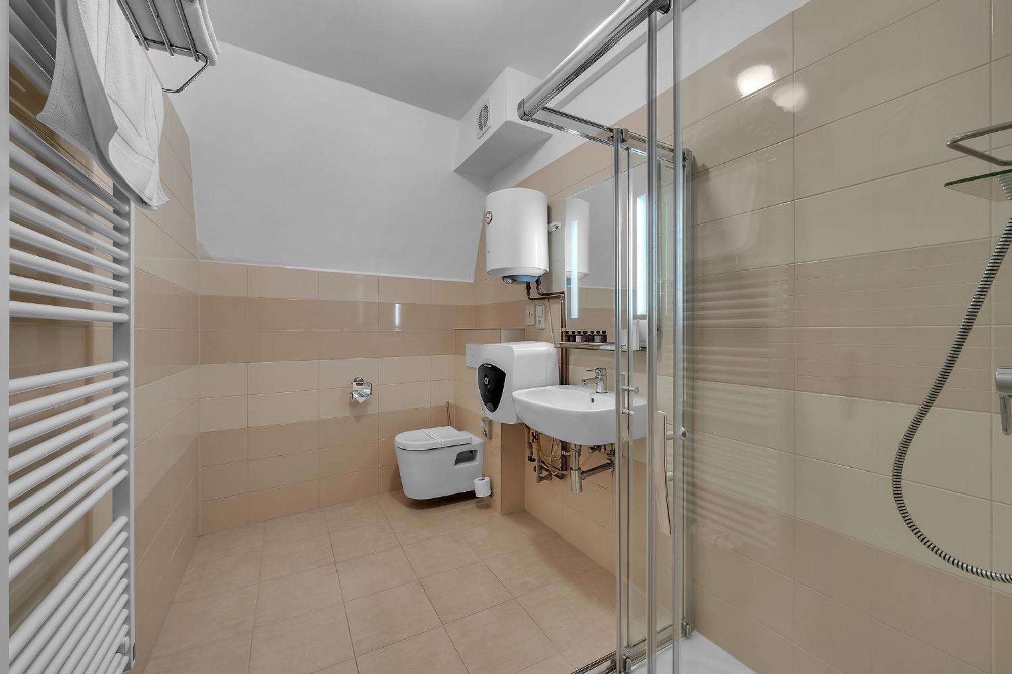 Hotel Nelly Kellys Trutnov Zewnętrze zdjęcie