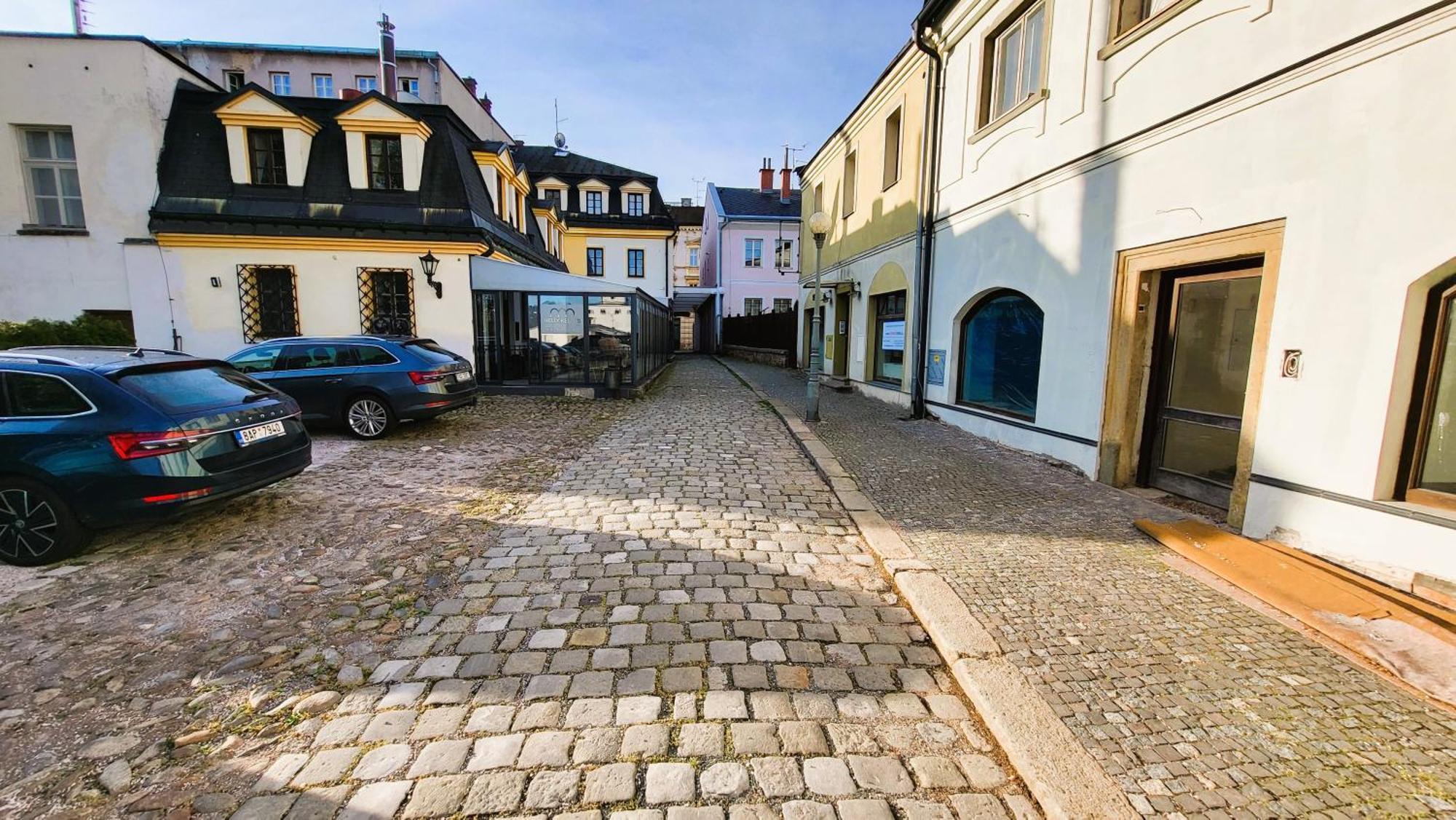 Hotel Nelly Kellys Trutnov Zewnętrze zdjęcie